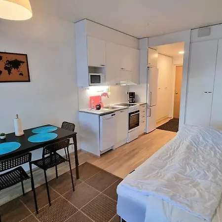 Cozy Near The Center Ροβανιέμι