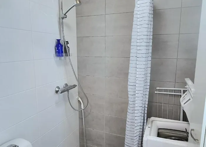 Cozy Near The Center Διαμέρισμα